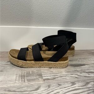 American Eagle Platform Sandals